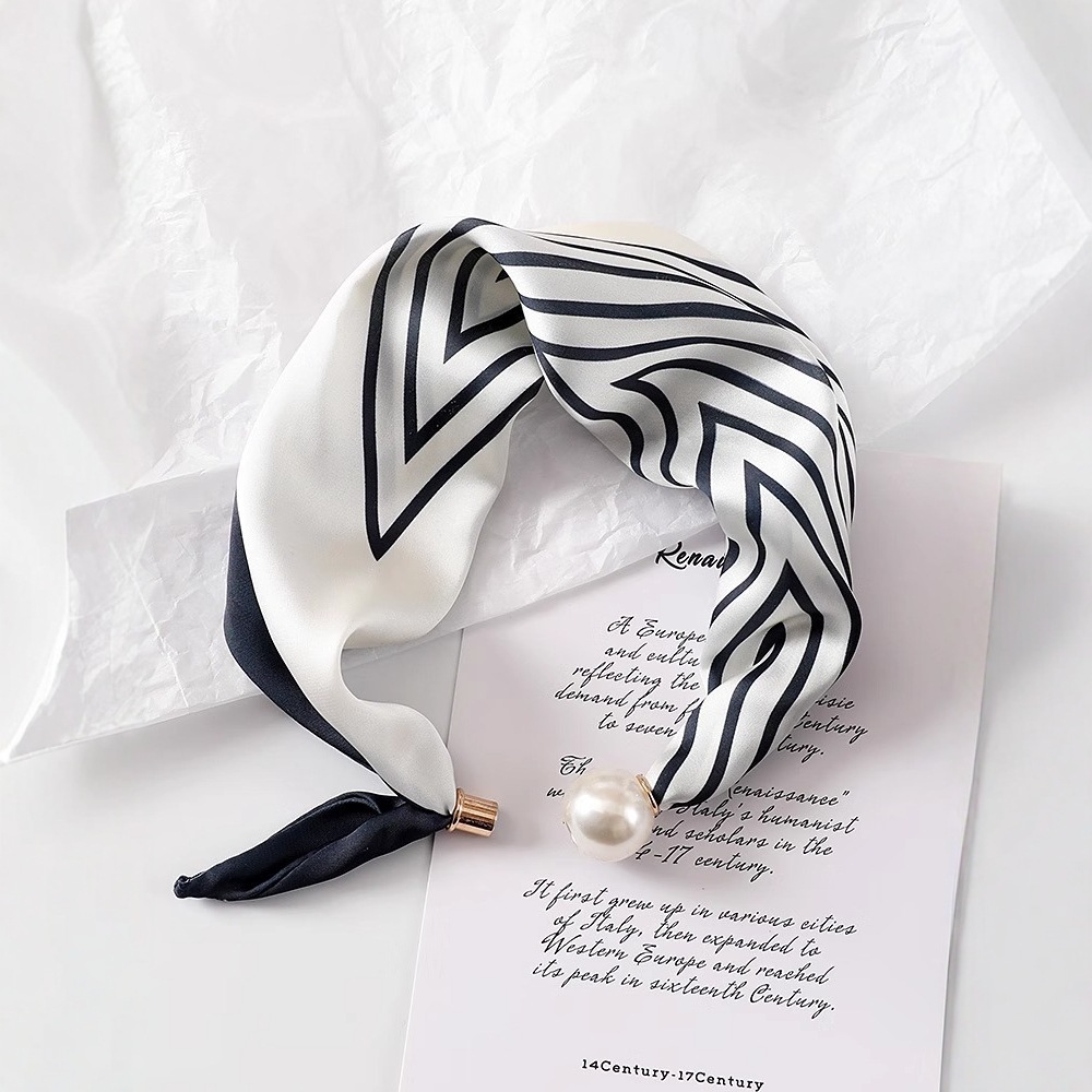 Women New Pearl Buckle Silk Sc - Face Scarf Mask 评论和价格